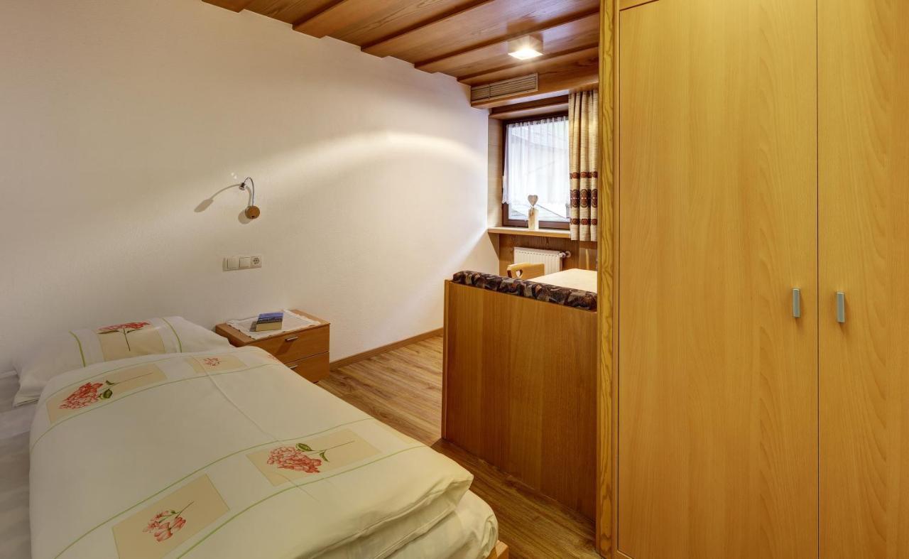 Hofer Apartment *